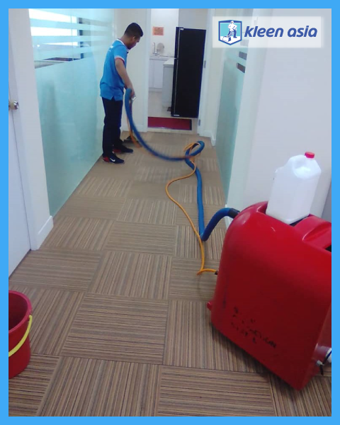 steam extraction carpet cleaning machine