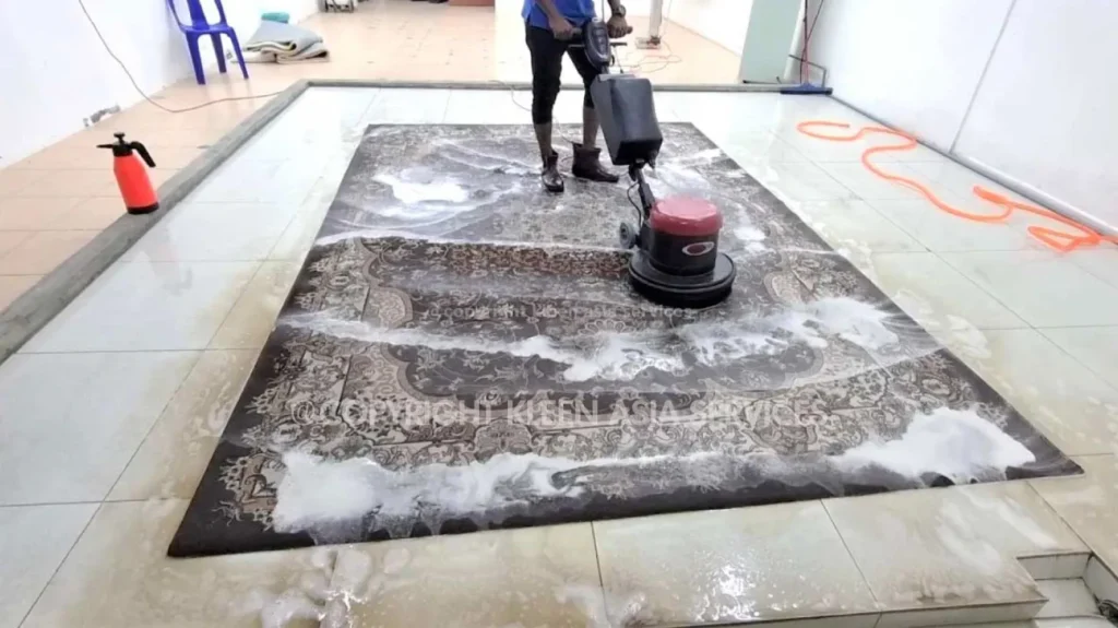technician cuci karpet di kedai